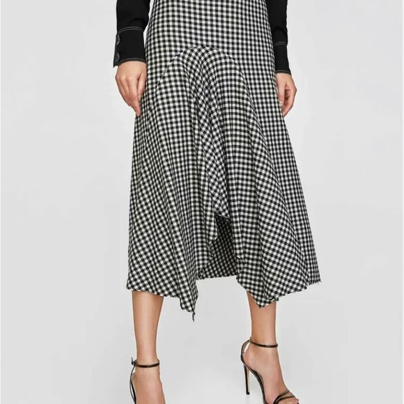 Zara - Asymmetrical Skirt - black & white checkered plaid midi skirt size XS - Picture 1 of 10